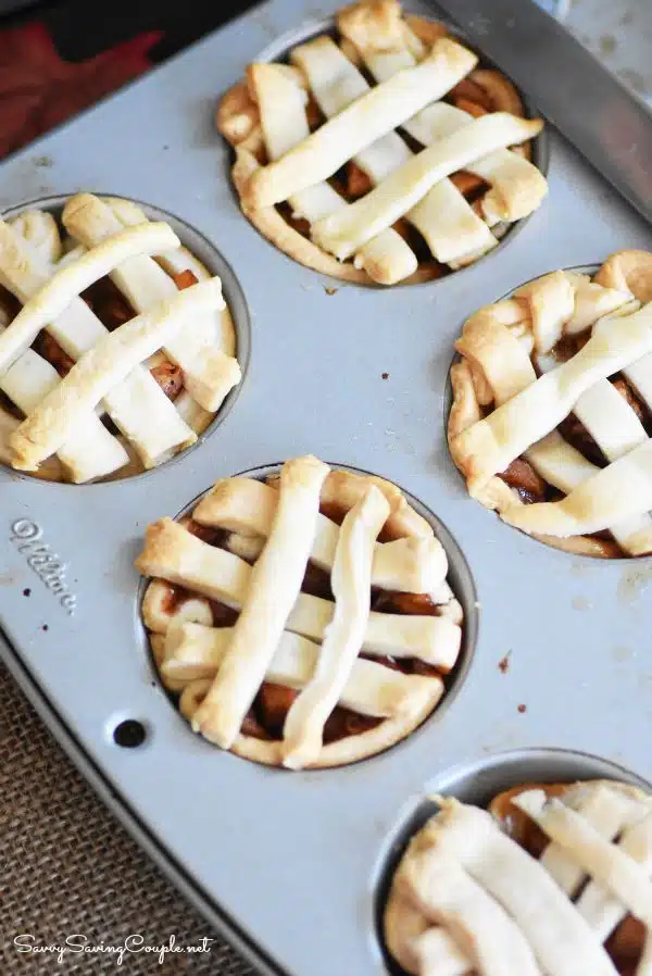 Apple-pies-in-muffin-tins