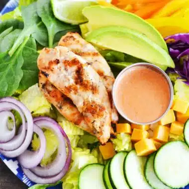 Healthy-rainbow-grilled-chicken-salad