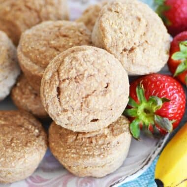 4-ingredient-strawberry-banana-muffins