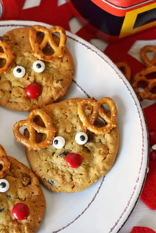 reindeer-cookies-tray