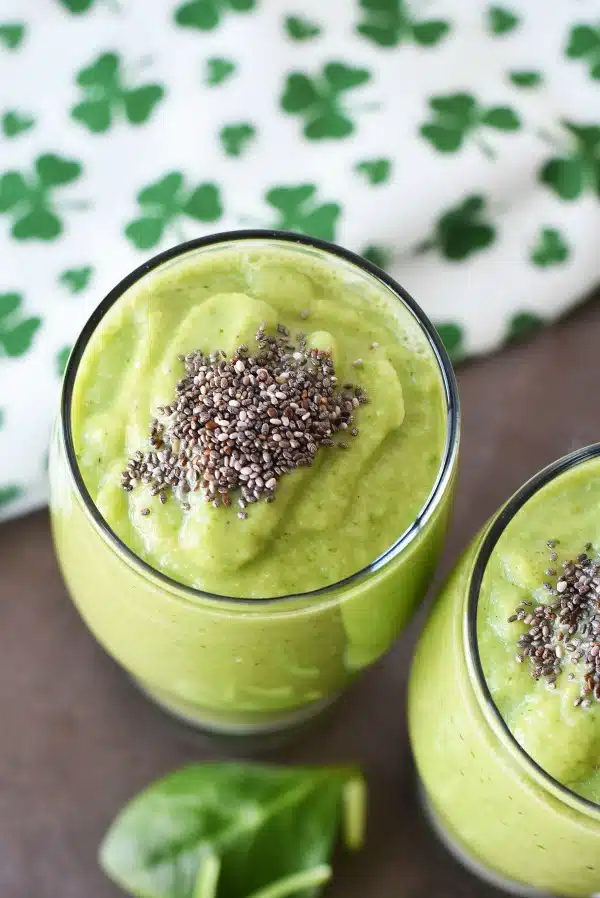 Healthy Green Fruit Smoothie1