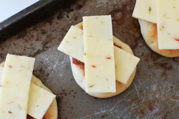 Pepperjack Cheese Mini Pizzas1