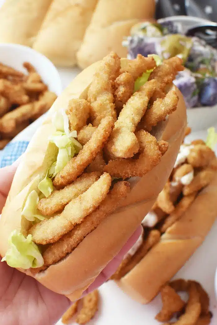 Clam Strip Roll with Toasted Bun1
