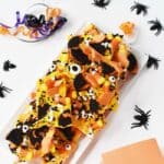 Halloween Candy Bark with Oreos 1
