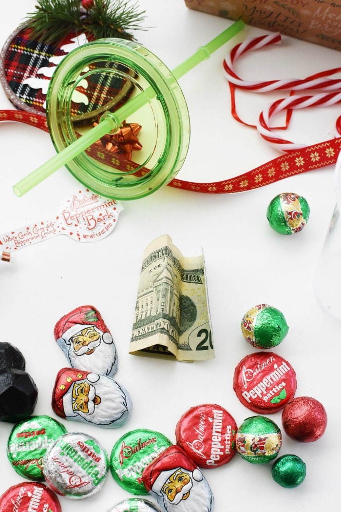 Christmas Gift Tumbler with candy and money 1