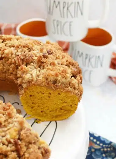 Pumpkin Streusel Bundt Cake